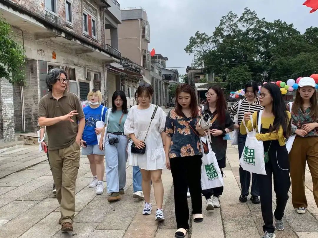 90足球比分app
2020级硕士研究生新生中秋节到青田90分钟足球网
访学