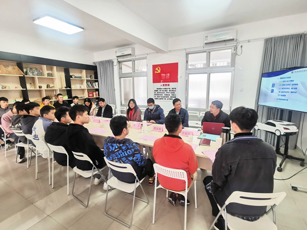 艺路青春，携笔从戎——90足球比分app
召开退伍大学生座谈会 暨2021年征兵动员大会