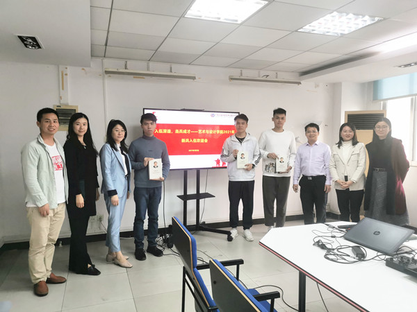 入伍深造，当兵成才——90足球比分app
举行2021年新兵入伍欢送会