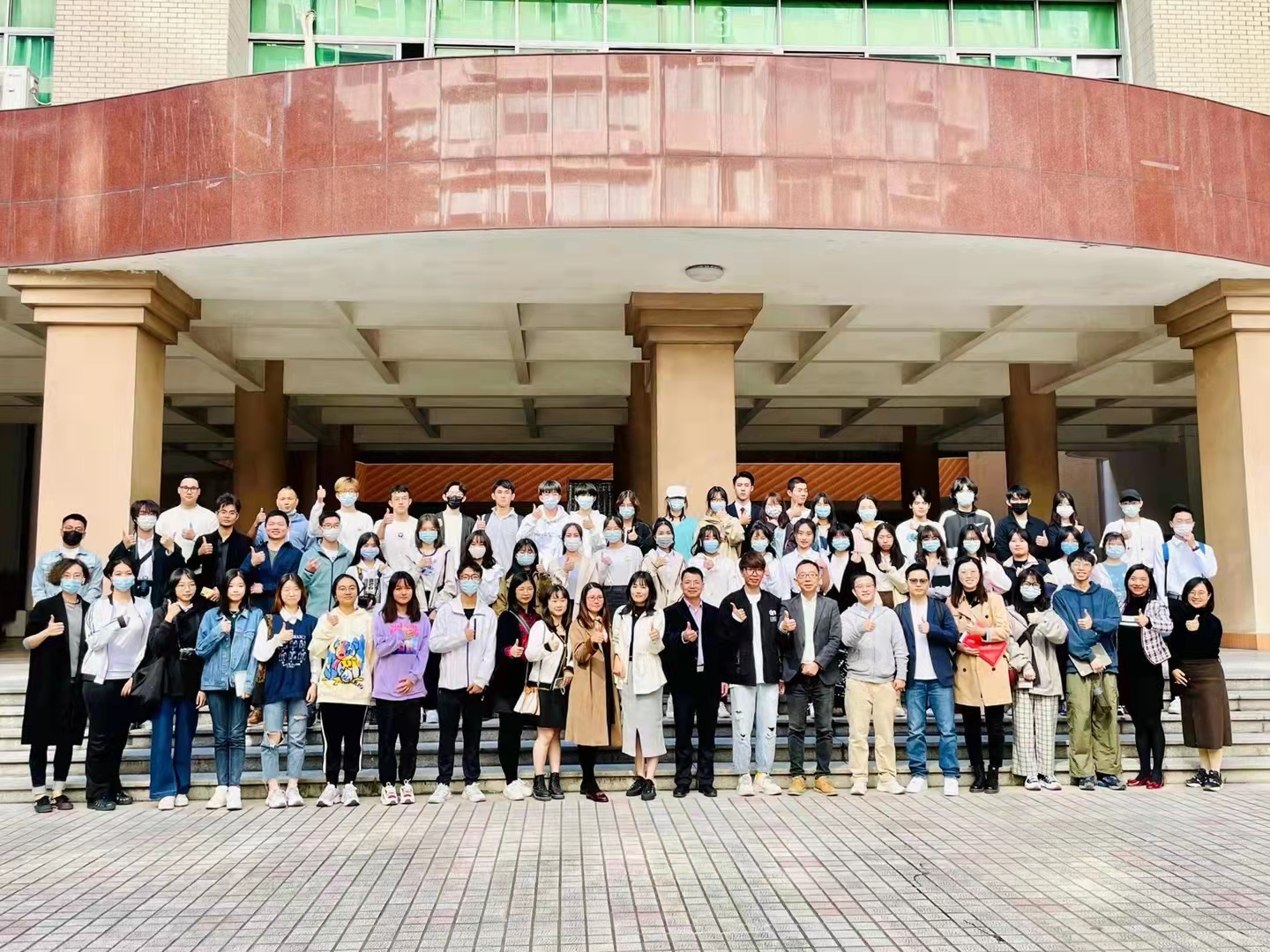 90足球比分app
举办校友返校日暨inDare创新鼓励奖学金捐赠活动